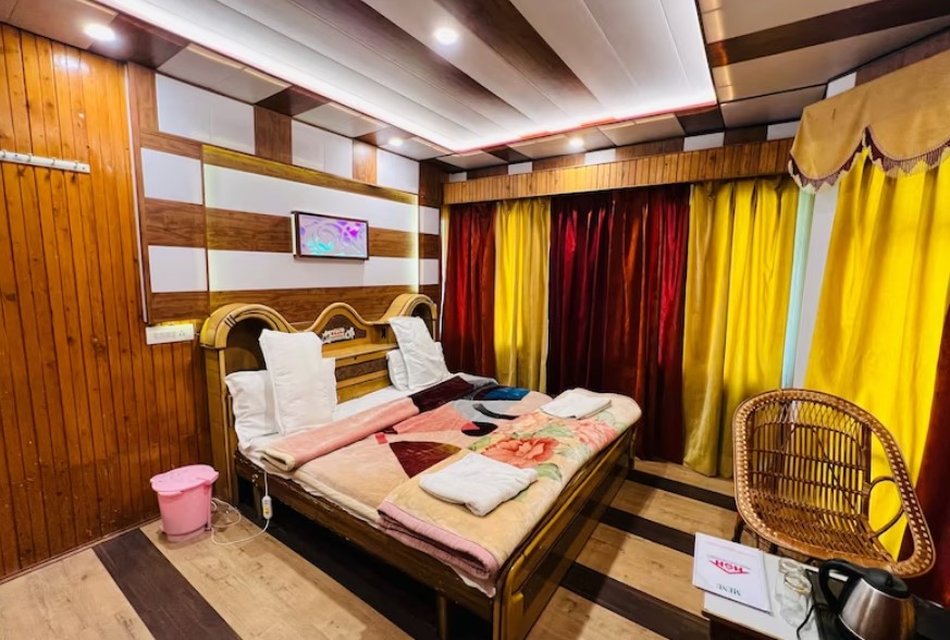 10 Days 9 Nights Kashmir Tour Adventure Packages