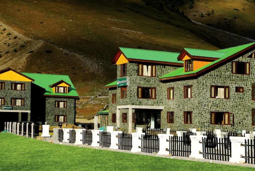 4D 3N Adventure Tour Packages to Kashmir