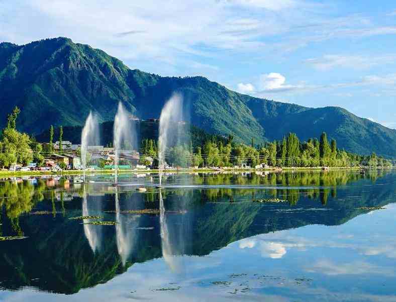 8 Days 7 Nights Kashmir Tour Romantic Packages