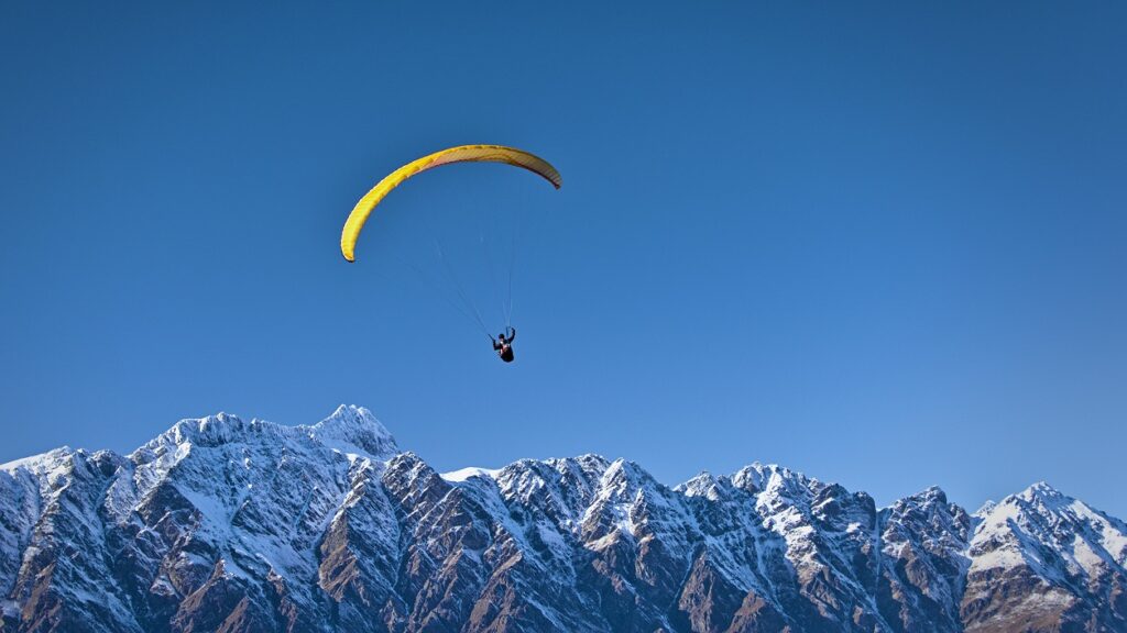 Paragliding in Kashmir