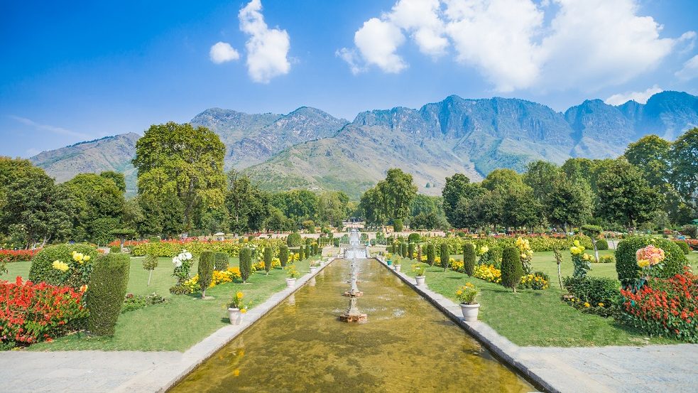 mughal kashmir tours and travels