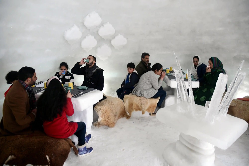 cafe-igloo-gulmarg